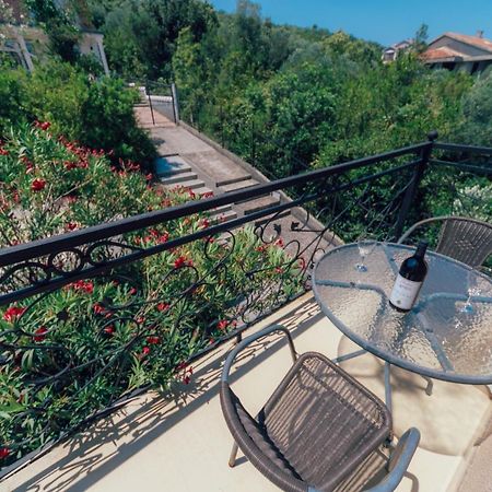 Villa Тиват Экстерьер фото